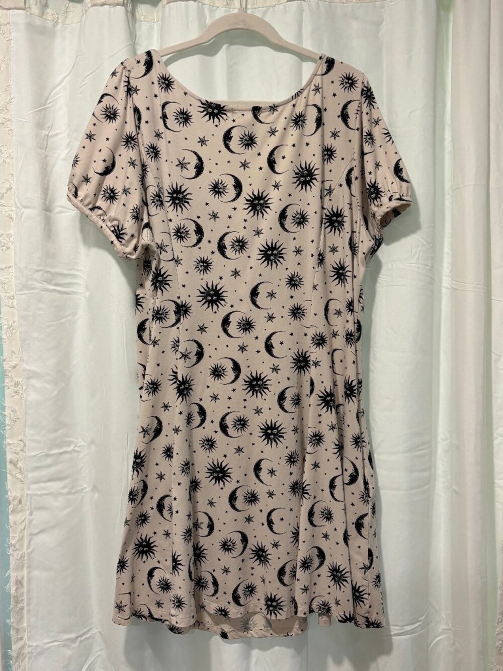Hot Topic Celestial Sun & Moon Mini Dress Cream and Black Size 2 Witchy/Whimsy - Picture 4 of 4